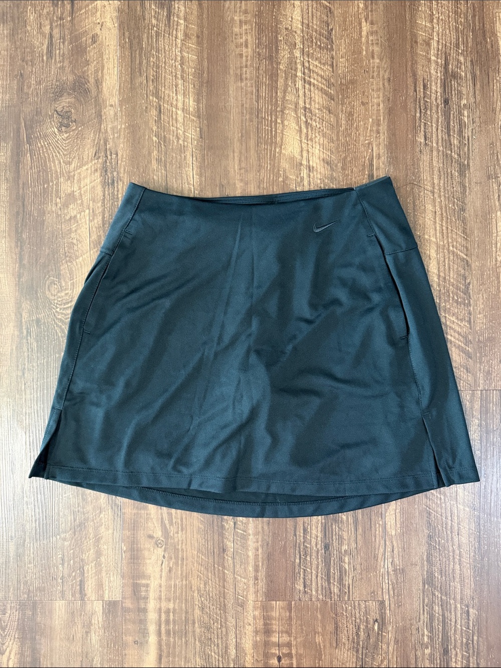 Nike Women's Classic Textured Black Golf Skirt Medium New